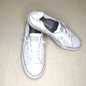 Women’s converse size 8